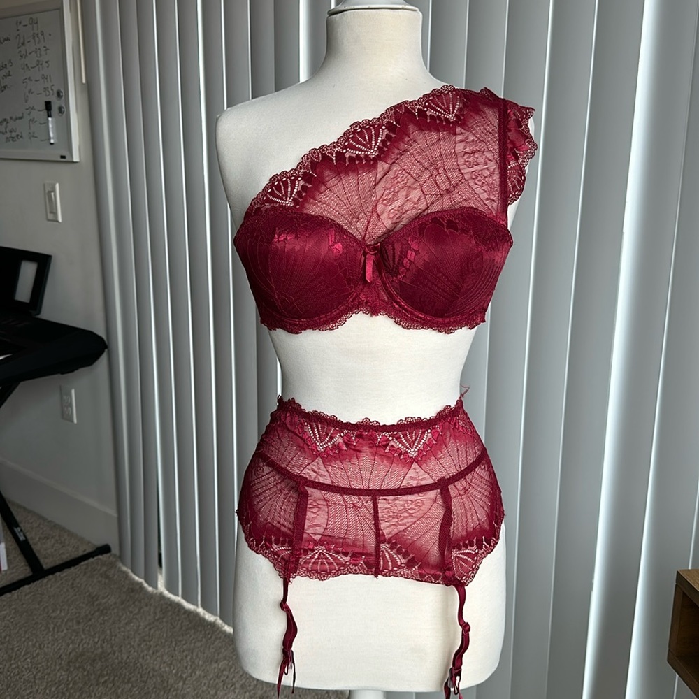 Frederick’s Red Bra & Garter Set